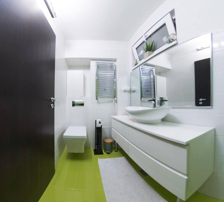 Ferienwohnung Central Oasis Bukarest Exterior foto